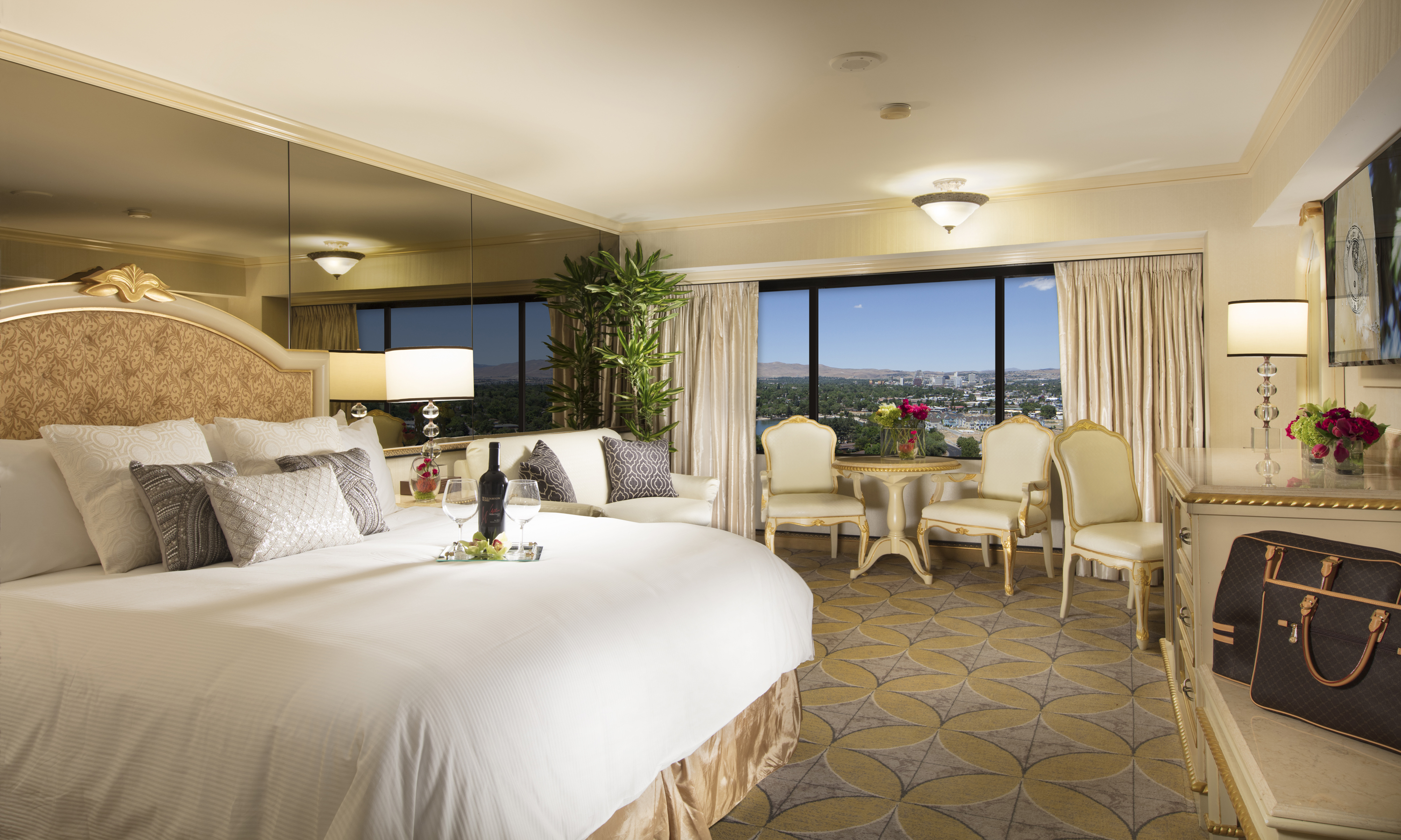 Room Service | Peppermill Reno Restaurants and Dining